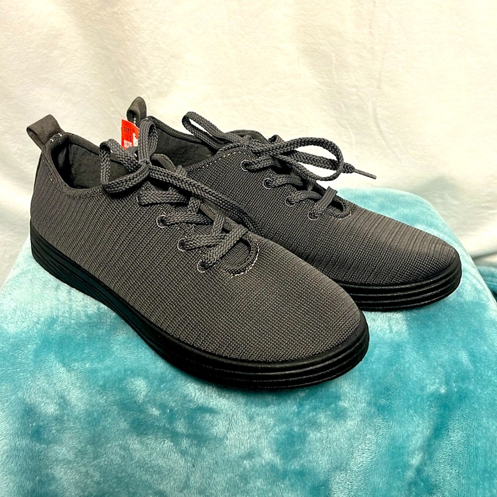NWT Easy Spirit comfort Wave 7.5 charcoal gray cloth